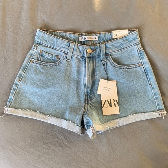 Zara Pants - NWT - low rise denim shorts